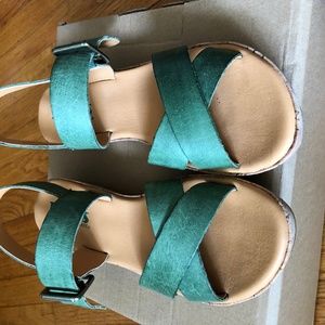 Super cute Korks by Kork Ease!